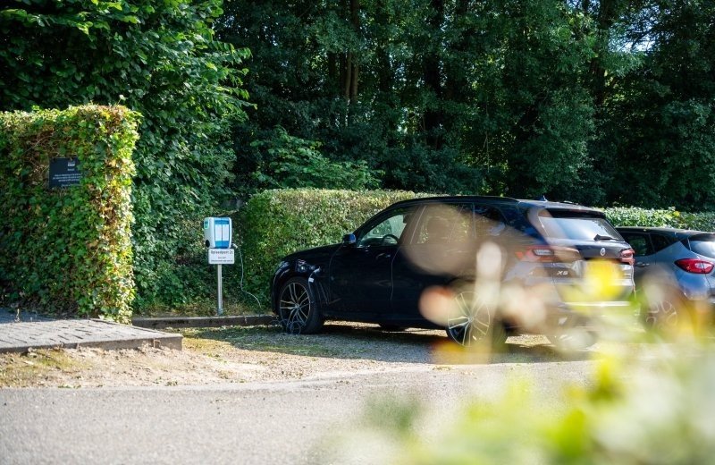 Buitenplaats de mechelerhof elektrische laadpalen 4