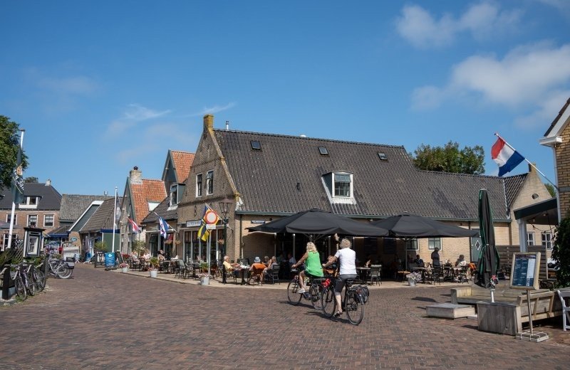 Een hapje en drankje